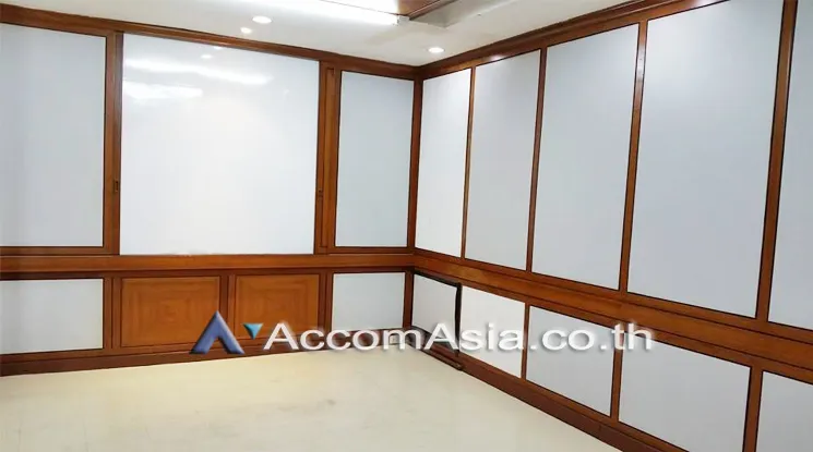 unit Office space For Rent in Ratchadaphisek, Bangkok  near MRT Ratchadaphisek (AA12963)